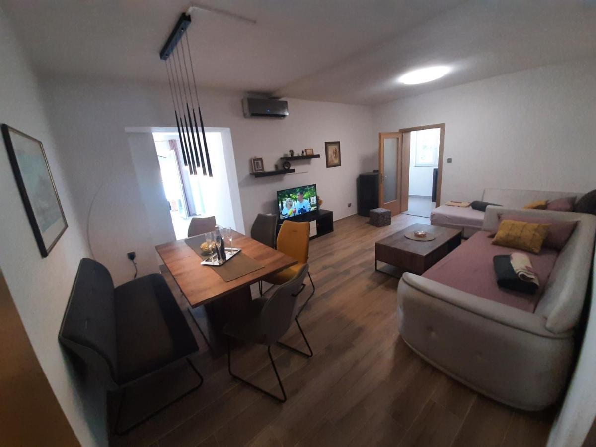Apartments Borna Drage Exterior foto